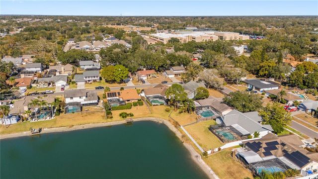 1511 KYLE COURT, Valrico, FL 33596