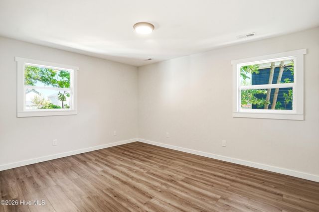 1307 S 7th Street, Wilmington, NC 28401