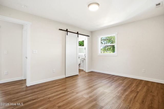 1307 S 7th Street, Wilmington, NC 28401