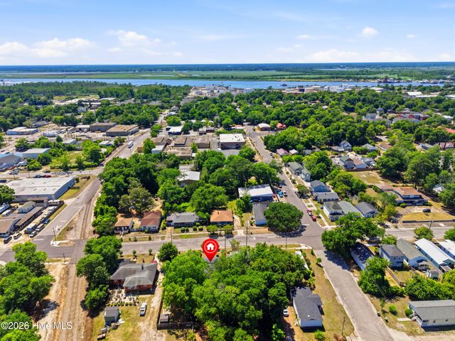1307 S 7th Street, Wilmington, NC 28401