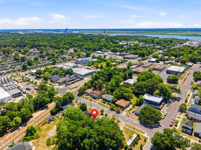 1307 S 7th Street, Wilmington, NC 28401