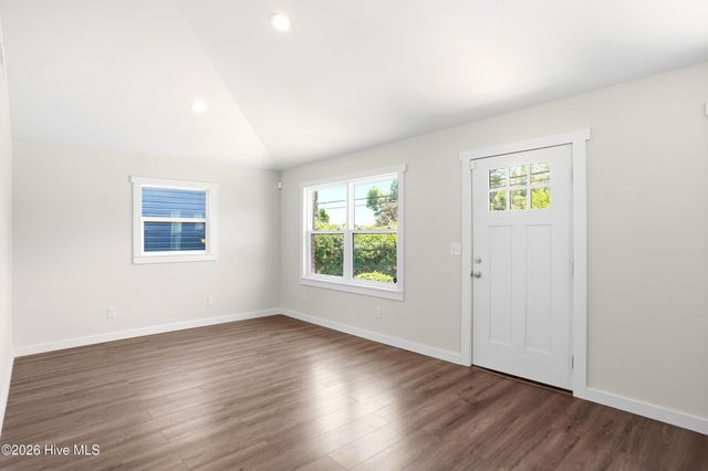 1307 S 7th Street, Wilmington, NC 28401