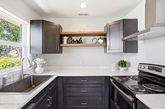 1307 S 7th Street, Wilmington, NC 28401