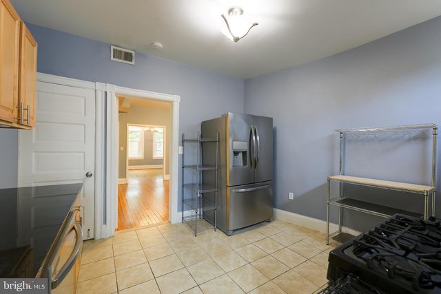 764 13TH ST SE, Washington, DC 20003