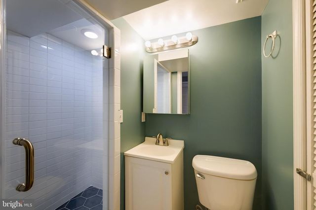 764 13TH ST SE, Washington, DC 20003