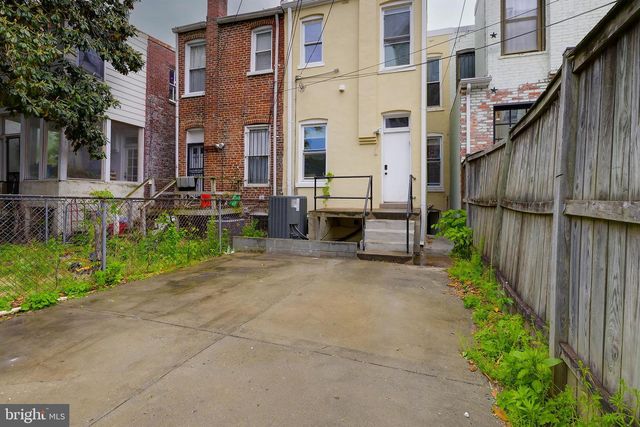 764 13TH ST SE, Washington, DC 20003