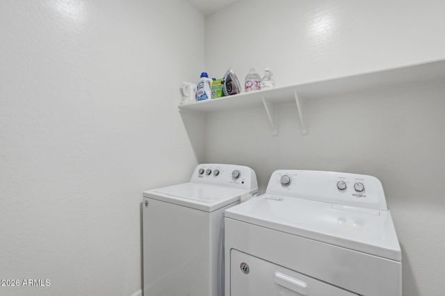 4547 W Foldwing Drive, San Tan Valley, AZ 85144