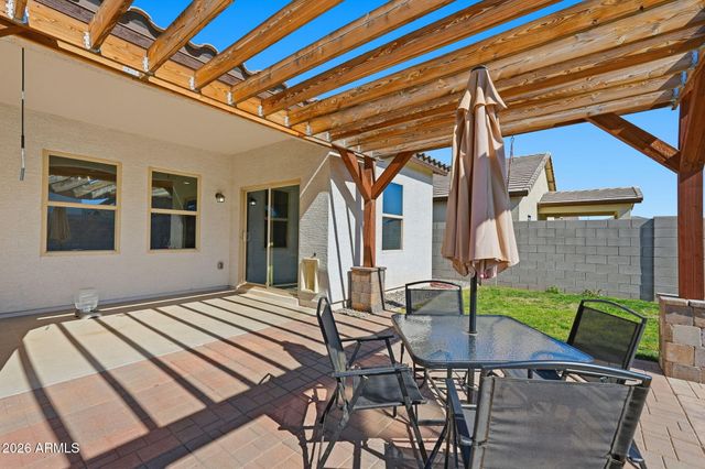 4547 W Foldwing Drive, San Tan Valley, AZ 85144