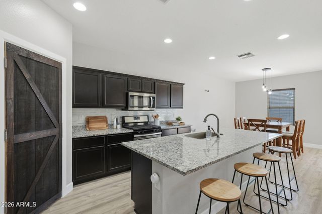 4547 W Foldwing Drive, San Tan Valley, AZ 85144