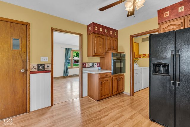 1027 E Logan Street, Brownsburg, IN 46112