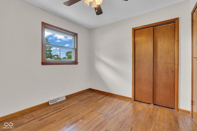 1027 E Logan Street, Brownsburg, IN 46112