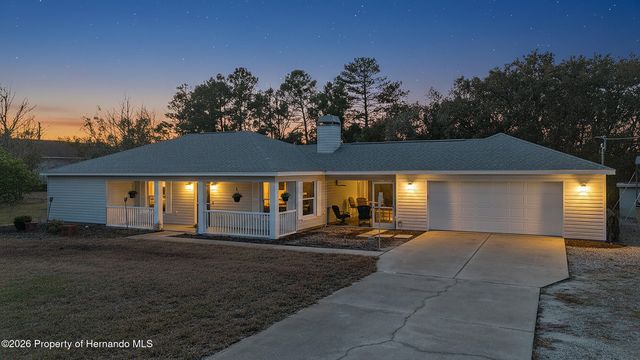 7095 Blackbird Avenue, Weeki Wachee, FL 34613