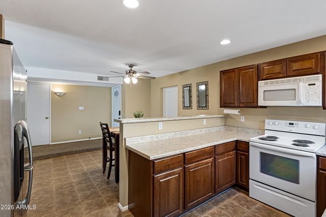 1127 W GROVERS Avenue, Phoenix, AZ 85023