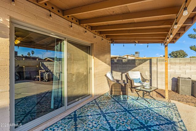 1127 W GROVERS Avenue, Phoenix, AZ 85023