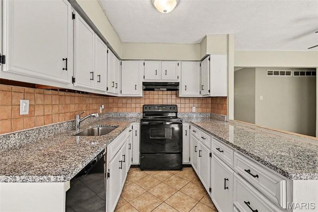 850 Campion Lane, Florissant, MO 63031