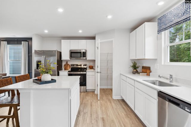 330 Pulman Drive, Hopkins, SC 29061