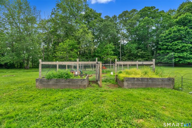 37 Woodside Drive, Branford, CT 06405