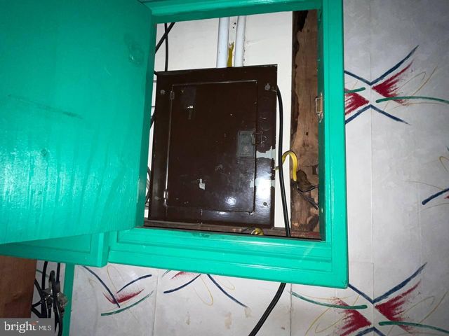 2256 N BROAD ST, Philadelphia, PA 19132