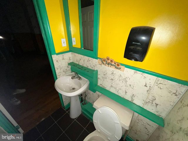 2256 N BROAD ST, Philadelphia, PA 19132