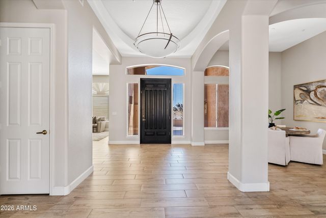 549 E MOUNTAIN SAGE Drive, Phoenix, AZ 85048