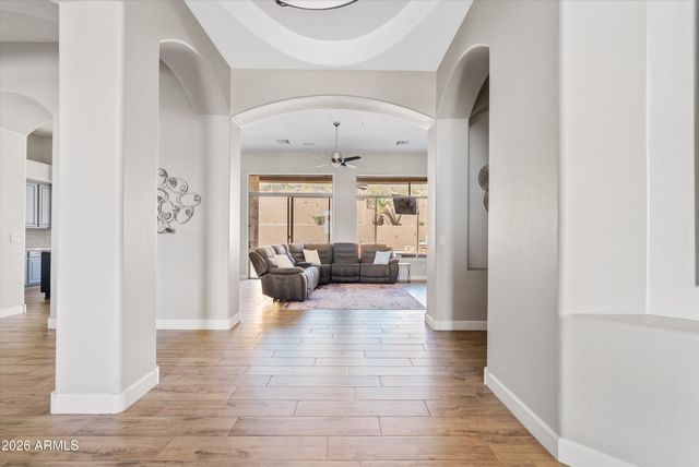 549 E MOUNTAIN SAGE Drive, Phoenix, AZ 85048