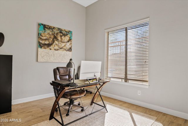 549 E MOUNTAIN SAGE Drive, Phoenix, AZ 85048