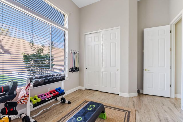 549 E MOUNTAIN SAGE Drive, Phoenix, AZ 85048