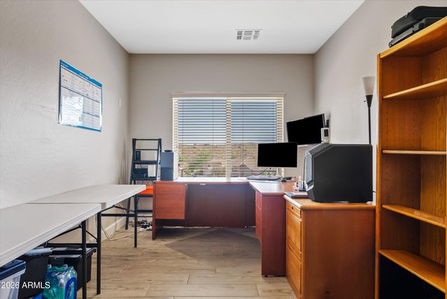 549 E MOUNTAIN SAGE Drive, Phoenix, AZ 85048