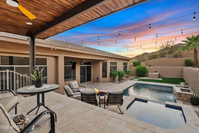 549 E MOUNTAIN SAGE Drive, Phoenix, AZ 85048