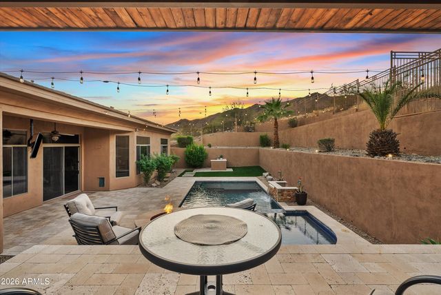 549 E MOUNTAIN SAGE Drive, Phoenix, AZ 85048