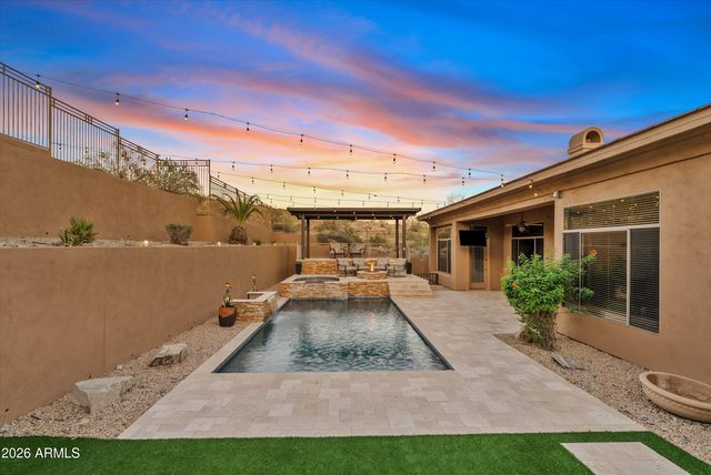 549 E MOUNTAIN SAGE Drive, Phoenix, AZ 85048