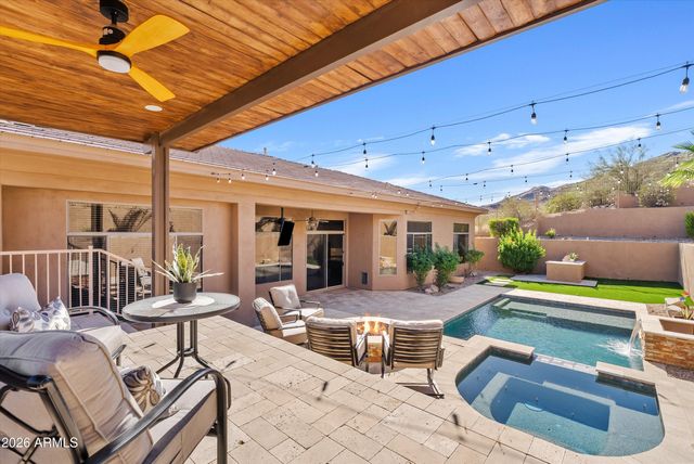 549 E MOUNTAIN SAGE Drive, Phoenix, AZ 85048