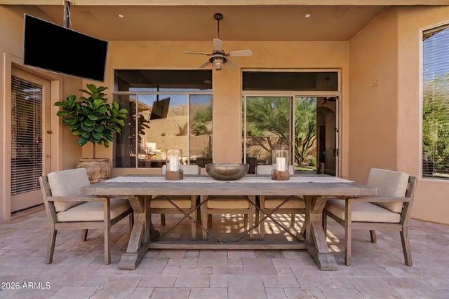 549 E MOUNTAIN SAGE Drive, Phoenix, AZ 85048