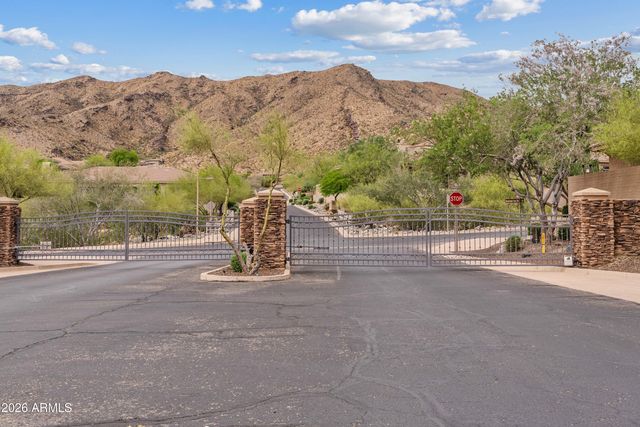 549 E MOUNTAIN SAGE Drive, Phoenix, AZ 85048