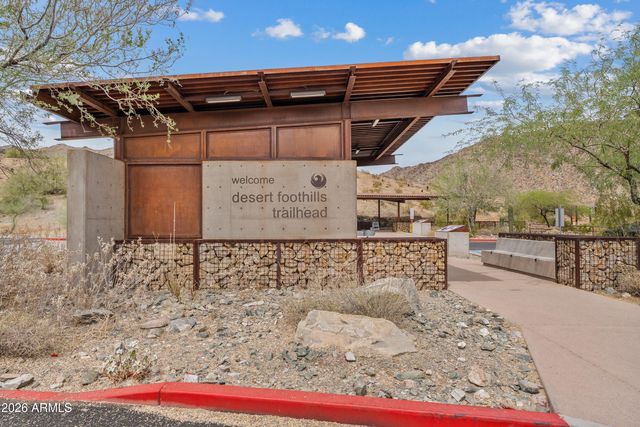 549 E MOUNTAIN SAGE Drive, Phoenix, AZ 85048