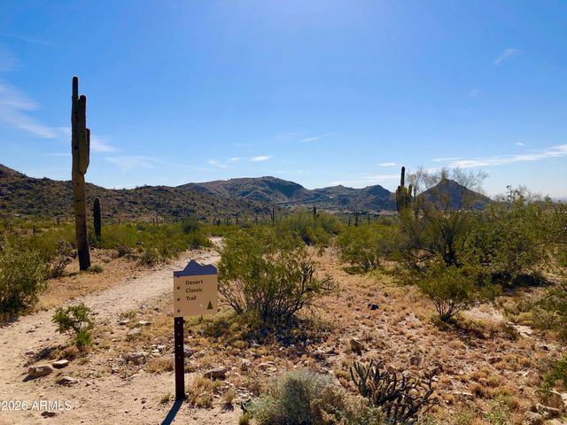 549 E MOUNTAIN SAGE Drive, Phoenix, AZ 85048