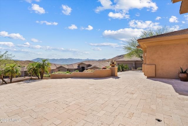 549 E MOUNTAIN SAGE Drive, Phoenix, AZ 85048
