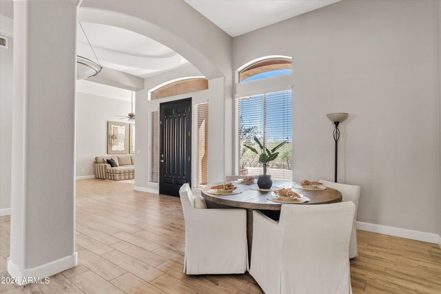 549 E MOUNTAIN SAGE Drive, Phoenix, AZ 85048