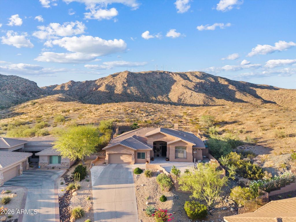 549 E MOUNTAIN SAGE Drive, Phoenix, AZ 85048 — photo 2
