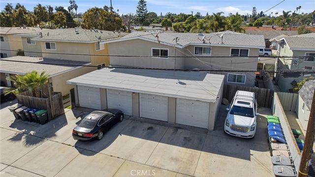 2940 Peppertree, Costa Mesa, CA 92626