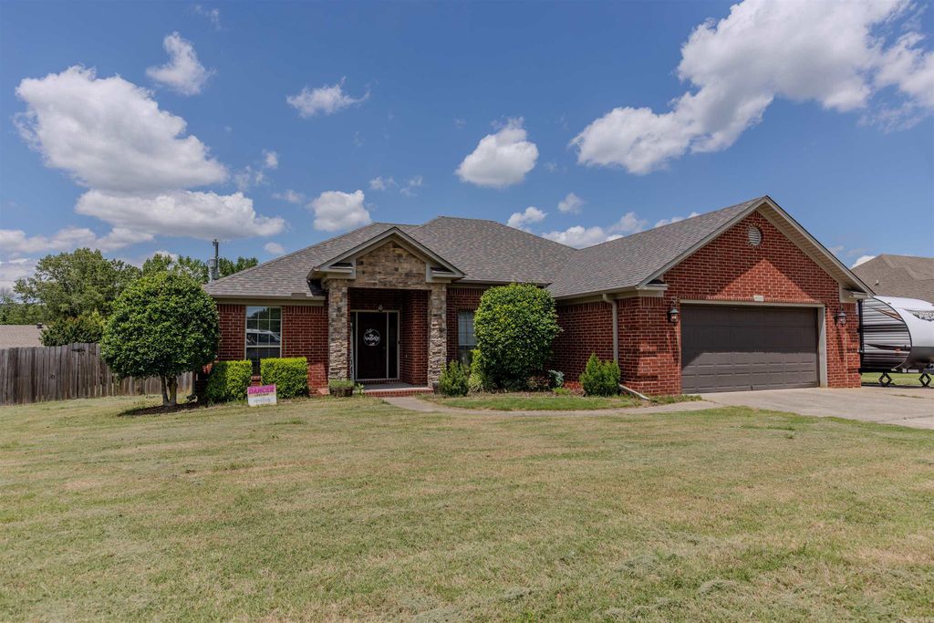 416 Oakwood Lane, Perryville, AR 72126