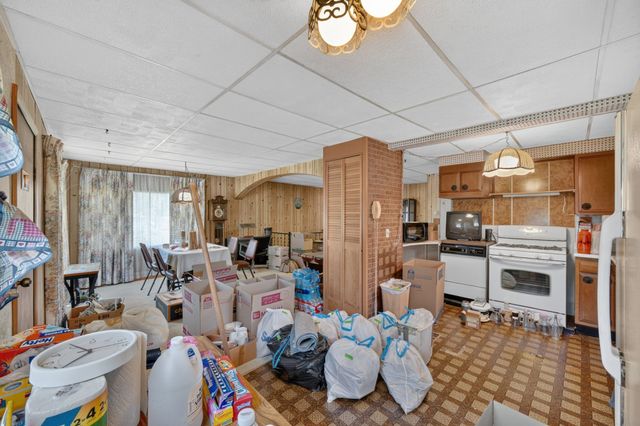 440 NE 46th Place, Des Moines, IA 50313