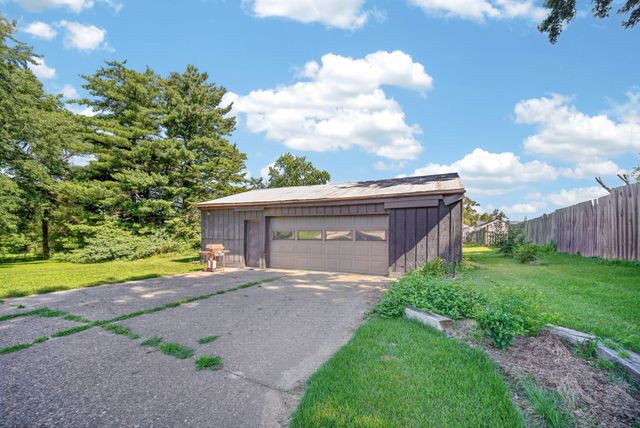 440 NE 46th Place, Des Moines, IA 50313