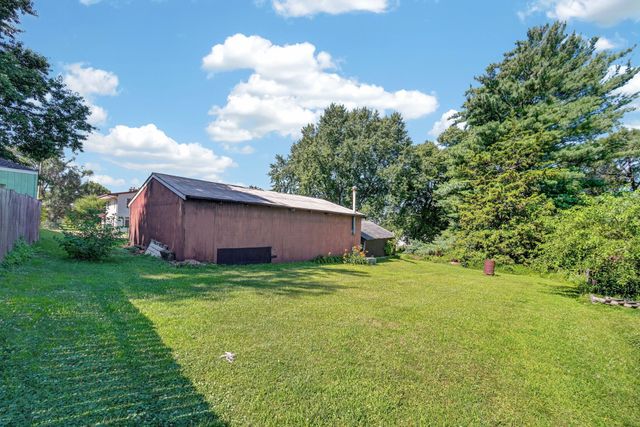 440 NE 46th Place, Des Moines, IA 50313