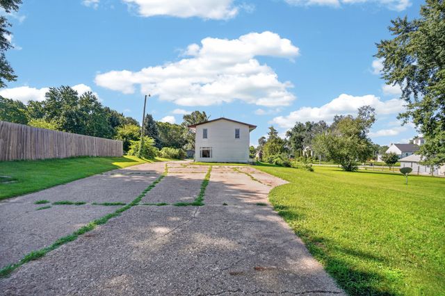 440 NE 46th Place, Des Moines, IA 50313
