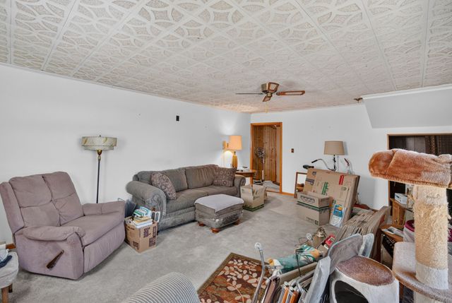 440 NE 46th Place, Des Moines, IA 50313