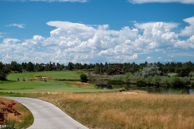 22936 Ghost Tree Lane, Bend, OR 97701