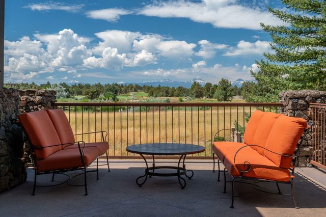 22936 Ghost Tree Lane, Bend, OR 97701