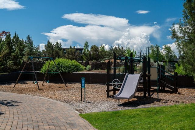 22936 Ghost Tree Lane, Bend, OR 97701