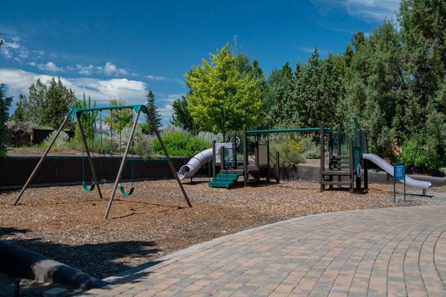 22936 Ghost Tree Lane, Bend, OR 97701